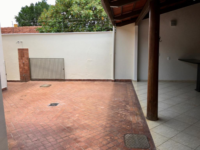 Casa à venda Setor Faicalville com 360m² e 4 quartos por R$ 780.000 - whatsapp-image-2022-10-11-at-124159.jpeg