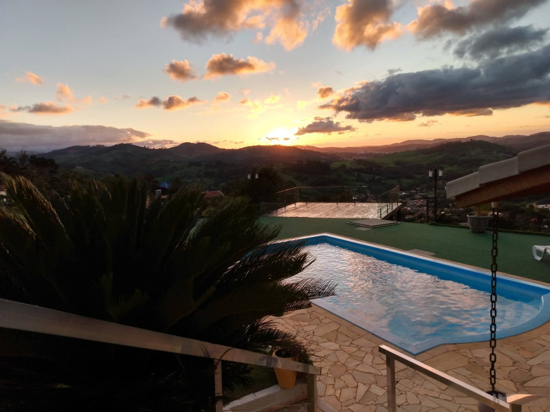 Casa de condomínio à venda Centro com 260m² e 3 quartos por R$ 2.000.000 - 85683918-02.jpg
