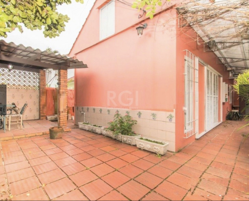 Casa à venda Glória com 233m² e 4 quartos por R$ 639.000 - 1010917016-fd2bc236-b226-42c2-a981-cd23f9cca4ec.jpeg