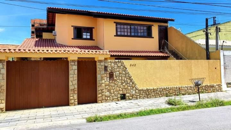 Casa à venda Parque Turf Club com 600m² e 4 quartos por R$ 750.000 - 2095642496-5821ddac-e93d-48b9-ba54-08c8a6fb3926.jpeg