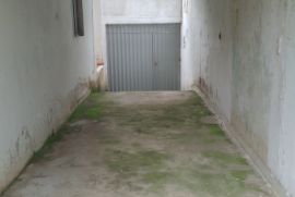 Casa à venda Nova Rosa da Penha I com 180m² - 2 dormitórios -  vagas - R$ 80.000 - 903396178-img-20221003-wa0031.jpeg
