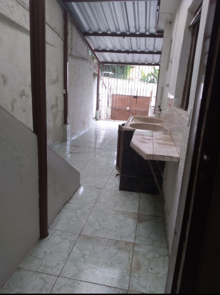Casa à venda Centro com 99m² e 2 quartos por R$ 190.000 - 1034130886-aa8d15a0-3386-4fe2-bd1a-e16af290fdc4.jpeg