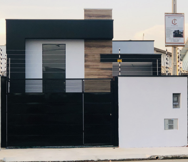 Casa à venda Jardim Oásis com 100m² e 3 quartos por R$ 423.000 - 2006677236-be764526-f154-4ce2-8e7e-62d5eb77ba99.jpeg