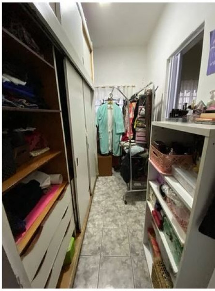 Casa à venda Jardim Itapema com 420m² e 5 quartos por R$ 580.000 - 1379283157-closet.JPG