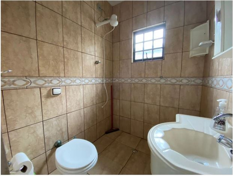 Casa à venda Jardim Itapema com 420m² e 5 quartos por R$ 580.000 - 766284771-w.JPG