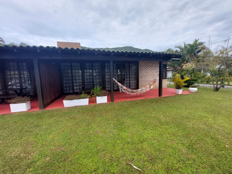 Casa de condomínio para alugar Canasvieiras com 180m² e 2 quartos por R$ 500 - 1714275658-513cfe2b-5049-4d09-8ccb-a6afbcb08400.jpg