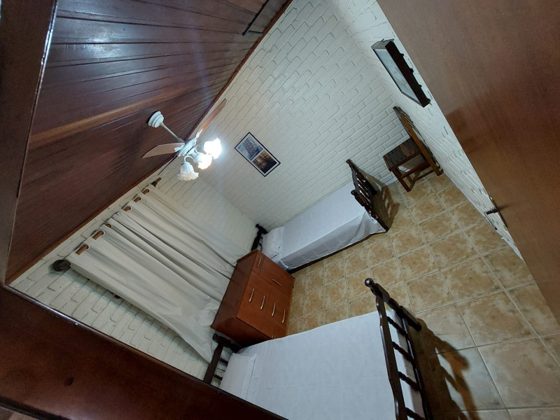 Casa de condomínio para alugar Canasvieiras com 180m² e 2 quartos por R$ 500 - 2036005509-8093c828-7e51-4066-827d-f1887acd4841.jpg