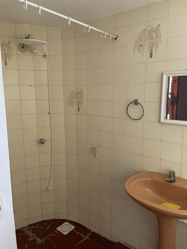 Casa à venda Itaúna com 297m² e 5 quartos por R$ 750.000 - 962340602-14-detalhe-banheiro-dos-quartos-casal-e-solteiros.jpg