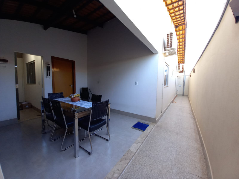 Casa à venda Centro com 88m² e 2 quartos por R$ 380.000 - 1814260796-d46a72e8-cebd-4174-9ccd-be11e887315f.jpeg