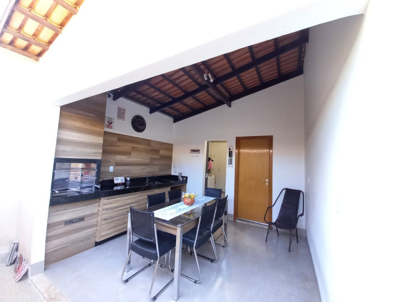 Casa à venda Centro com 88m² e 2 quartos por R$ 380.000 - 2015747971-e2e2e23c-c383-448f-8ee4-ccf935dfbd2f.jpeg