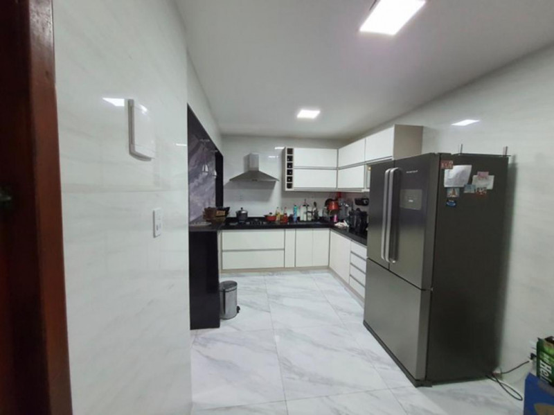 Casa à venda Centro com 100m² e 5 quartos por R$ 630.000 - 1268114042-7d82b8ed-94f9-4fe6-b141-46d115f4f719.jpeg