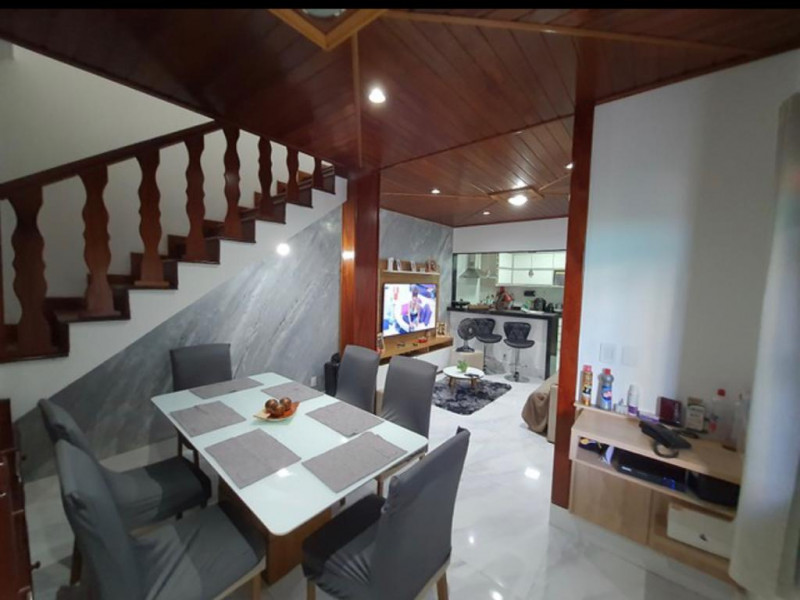 Casa à venda Centro com 100m² e 5 quartos por R$ 630.000 - 893968901-be6856d0-058c-4473-a577-2ff8d9dedda5.jpeg