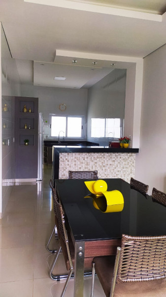 Casa à venda Plano Diretor Sul com 206m² e 4 quartos por R$ 650.000 - 1948150392-whatsapp-image-2023-04-26-at-09.jpeg