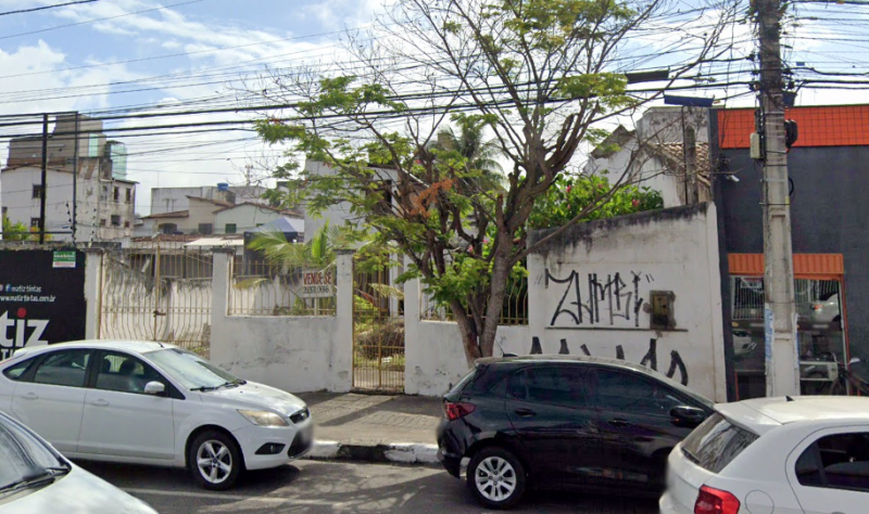 Terreno à venda Centro com 585m² e 1 quarto por R$ 1.462.500 - 1734226833-foto-casa.png