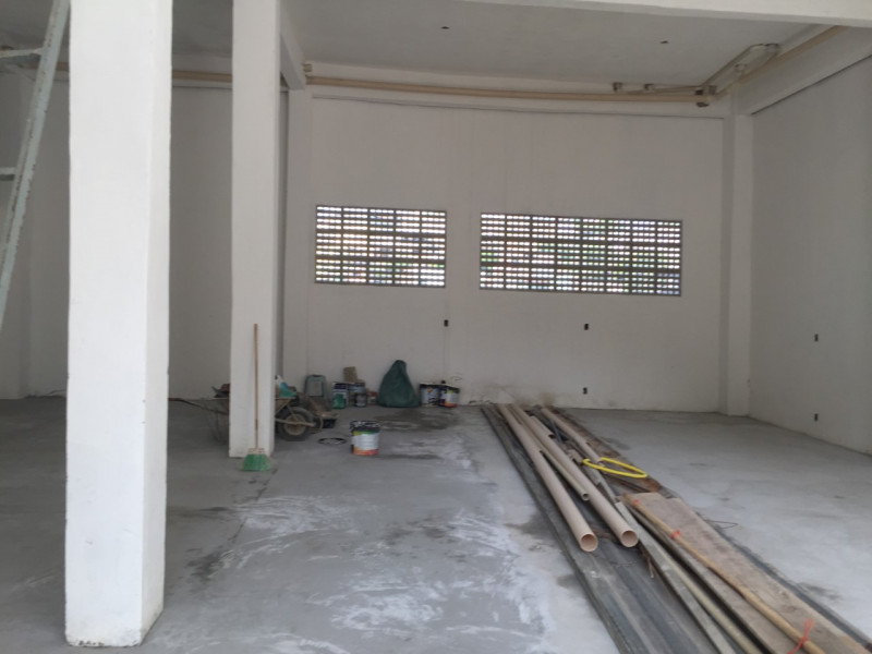Comercial para alugar Inconfidência com 200m² e 1 quarto por R$ 4.300 - 1286046505-thumbnail-img-1085.jpg