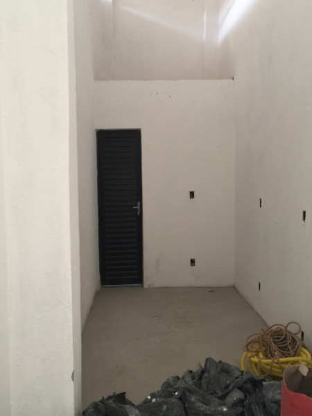 Comercial para alugar Inconfidência com 200m² e 1 quarto por R$ 4.300 - 2041949669-thumbnail-img-1108.jpg