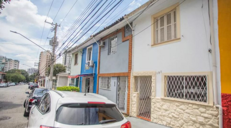 Casa para alugar Planalto Paulista com 90m² e 2 quartos por R$ 2.400.000 - 336971002-fachada-rua.JPG