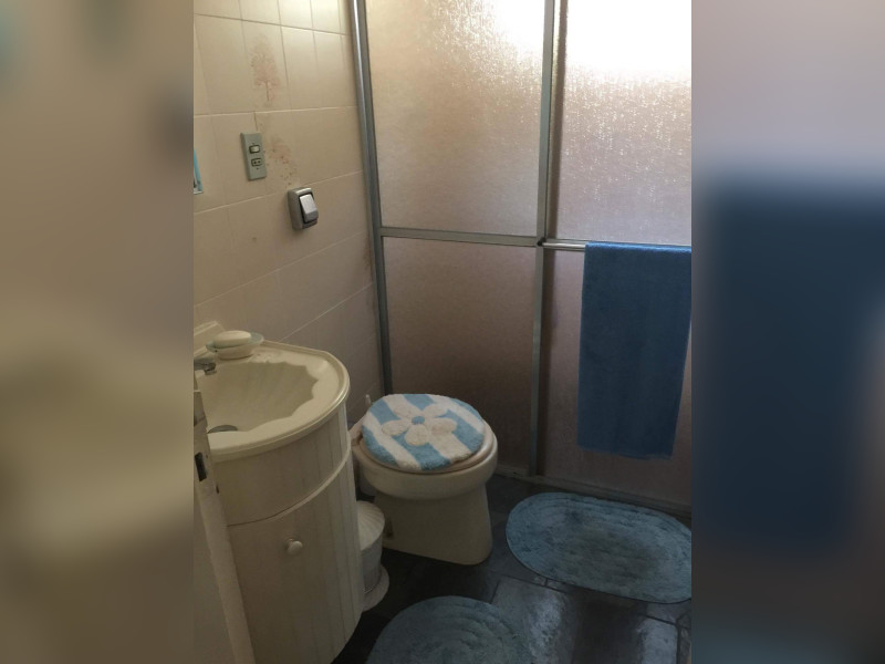 Apartamento à venda Enseada com 71m² e 3 quartos por R$ 650.000 - banheiro-corredor-ubatuba.jpg