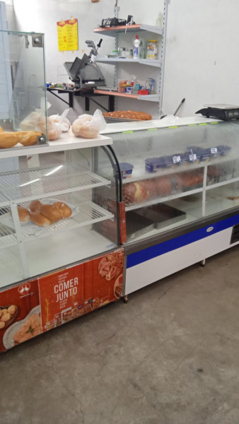Comercial à venda Jardim Medina com 100m² e 1 quarto por R$ 80.000 - 1796735876-save-20221015-170523.jpg