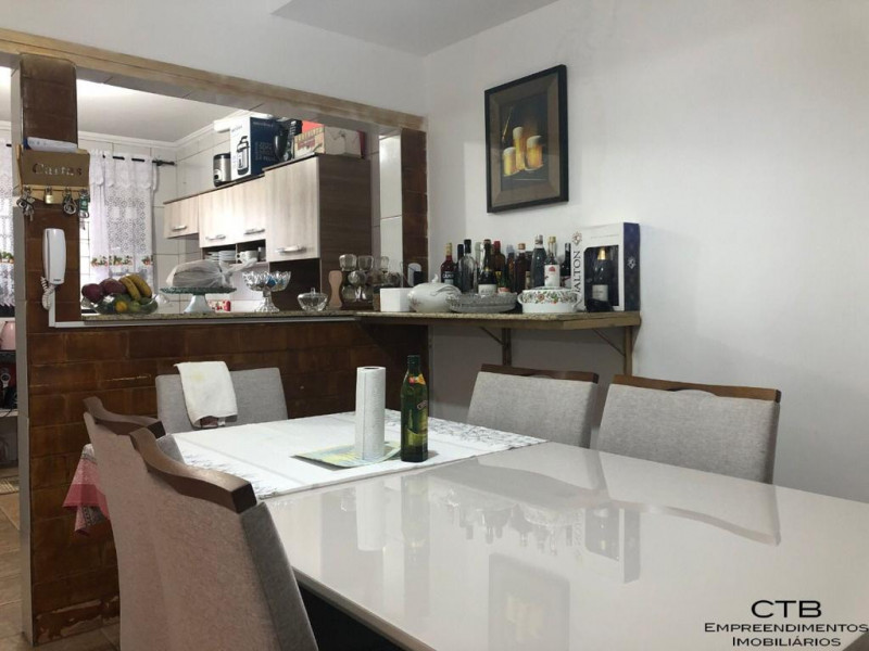 Casa à venda Parque São Jorge com 220m² e 3 quartos por R$ 380.000 - 267730620-662b9cc4-0395-4a0c-9dbd-25797666599e.jpeg