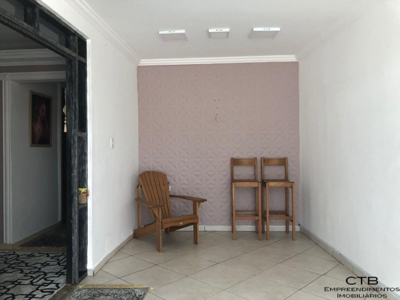 Casa à venda Parque São Jorge com 220m² e 3 quartos por R$ 380.000 - 811213935-55642ae6-07e4-42e3-8984-7b97c98eaa1d.jpeg