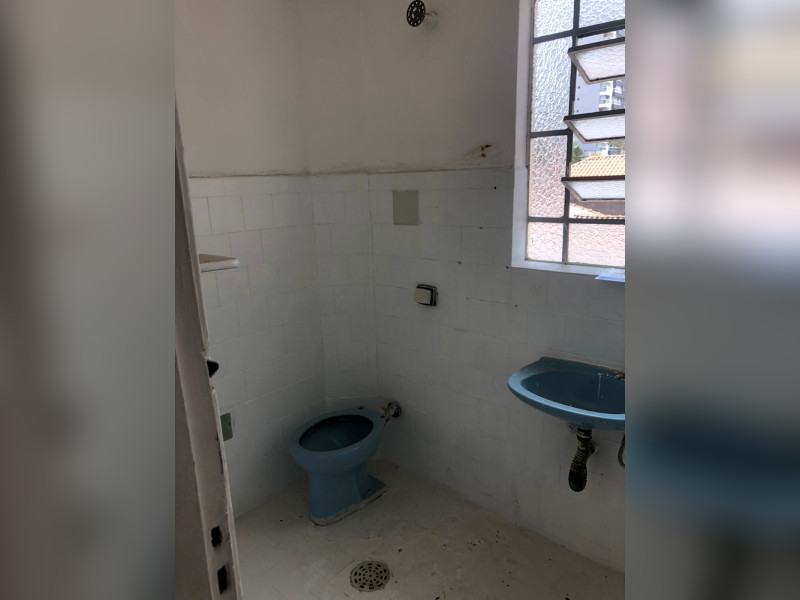 Casa para alugar Vila Mariana com 320m² e 6 quartos por R$ 10.000 - banheiro-3-interno-piso-superior.jpg
