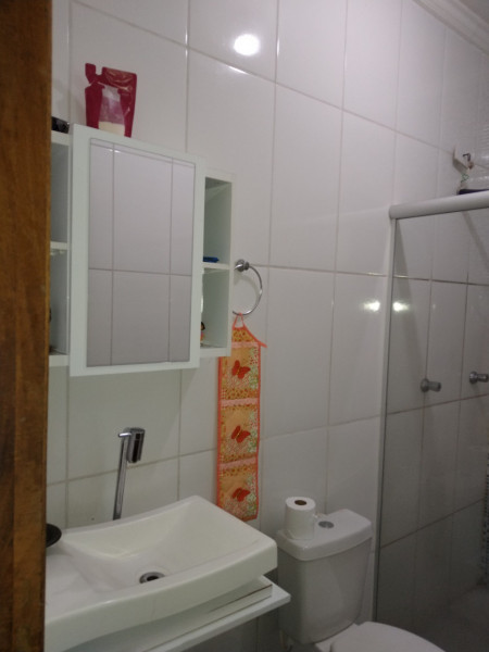 Casa à venda Jardim Planalto com 98m² e 2 quartos por R$ 212.000 - 35418164-banheiro-01.jpg