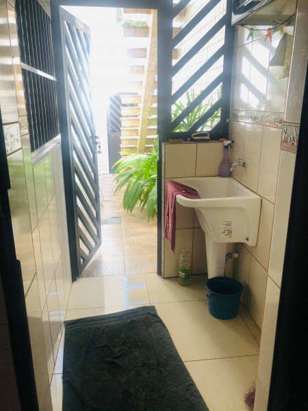 Casa à venda Itararé com 94m² e 2 quartos por R$ 400.000 - 1030818765-area-servico.jpg
