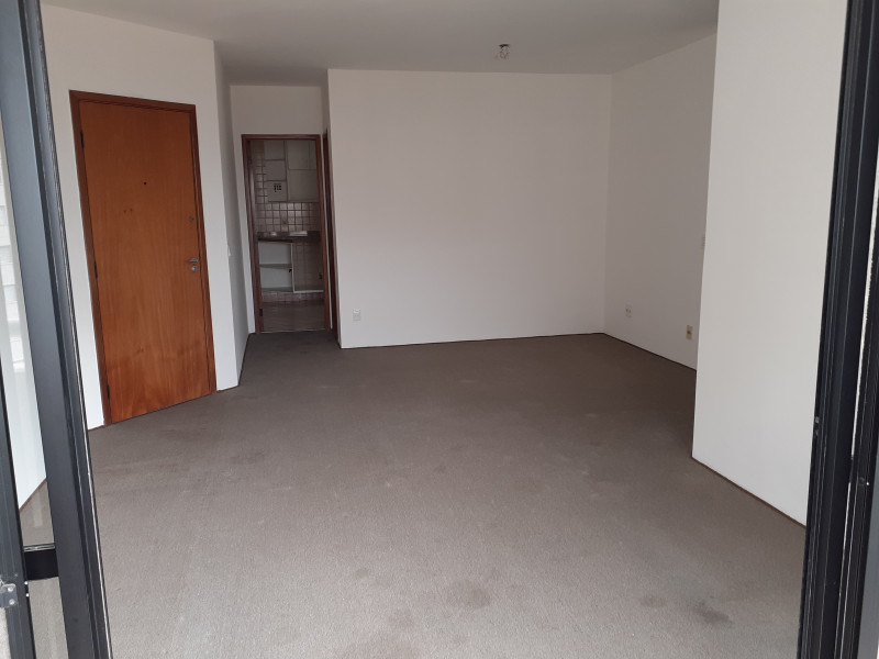 Apartamento à venda Chácara Santo Antônio (Zona Sul) com 117m² e 4 quartos por R$ 1.200.000 - 556235090-08-porta-entrada-sala.jpg
