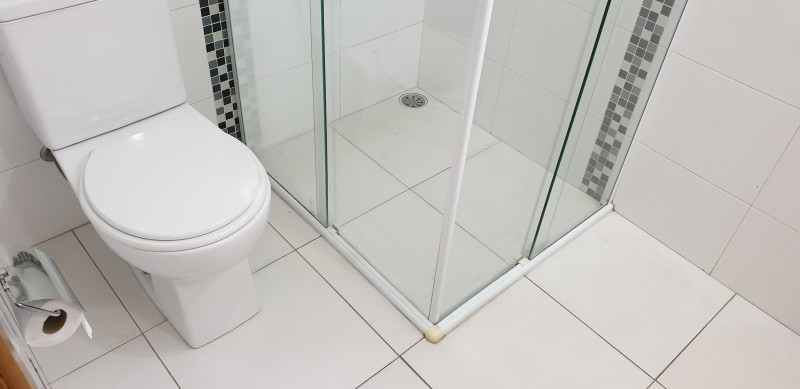 Apartamento à venda Bom Retiro com 75m² e 2 quartos por R$ 399.000 - 1099390455-banheiro-pia-e-box.jpg