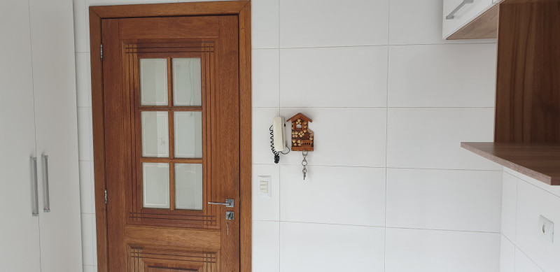 Apartamento à venda Bom Retiro com 75m² e 2 quartos por R$ 399.000 - 199379754-cozinha-despensa-e-porta-de-entrada-4.jpg