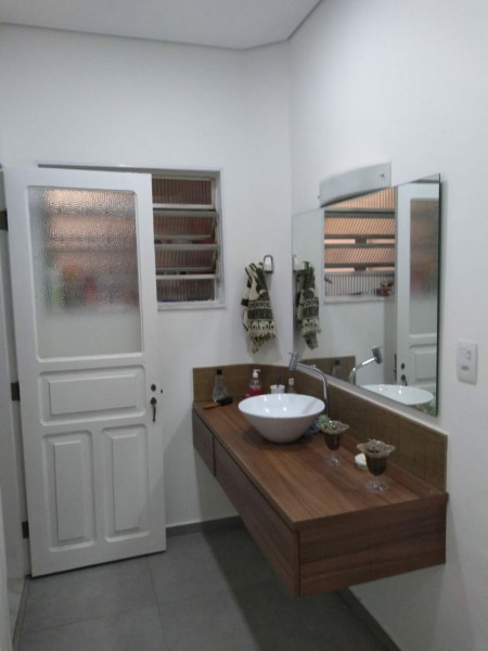 Casa à venda Vila Liviero com 230m² e 4 quartos por R$ 890.000 - 1787103688-b51822ba-25d1-4468-bd56-584d0dcad8e0.jpg