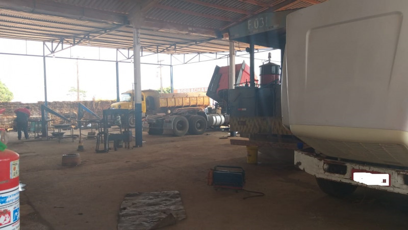 Comercial à venda Centro com 200000m² e 1 quarto por R$ 800.000 - 1166161239-whatsapp-image-2020-09-11-at-10.jpg