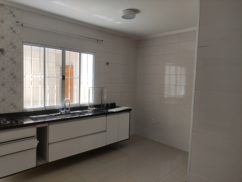 Casa à venda Medeiros com 110m² e 3 quartos por R$ 550.000 - 1054146237-img-20221029-105818.jpg