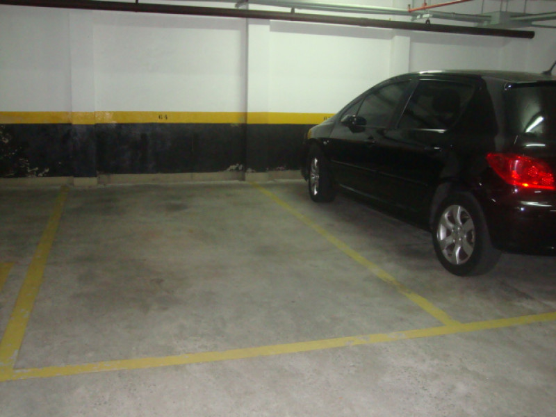 Comercial à venda Campo Belo com 56m² e 1 quarto por R$ 450.000 - 1007698950-foto-11-vaga-de-garagem-privativa.JPG