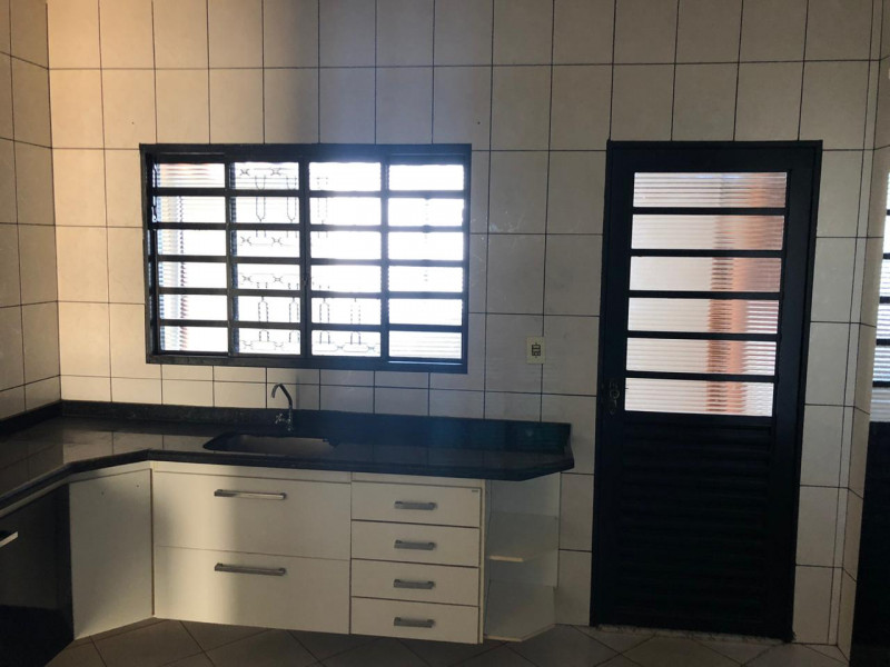 Casa à venda Jardim bom pastor com 200m² e 2 quartos por R$ 298.000 - 567280522-4d145336-c3d2-49e5-b591-33c1424142a0.jpeg