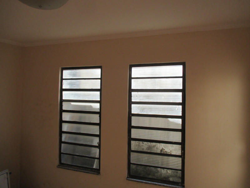 Casa à venda Jardim Maria Rosa com 100m² e 2 quartos por R$ 330.000 - 533683536-img-6407.JPG