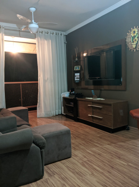 Apartamento à venda Subsetor Leste - 8 (L-8) com 76m² e 3 quartos por R$ 205.000 - 334763202-pxl-20220607-215609322.jpg