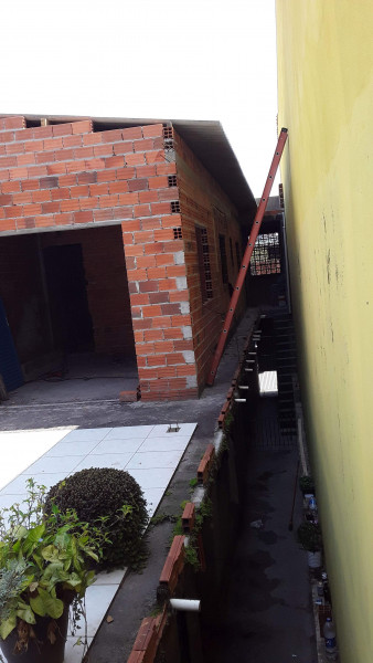 Casa à venda Jardim Pérola I com 225m² e 4 quartos por R$ 280.000 - 1214613043-img-20201107-wa0036.jpeg