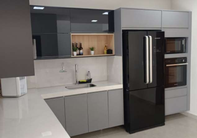 imóvel com 211m²