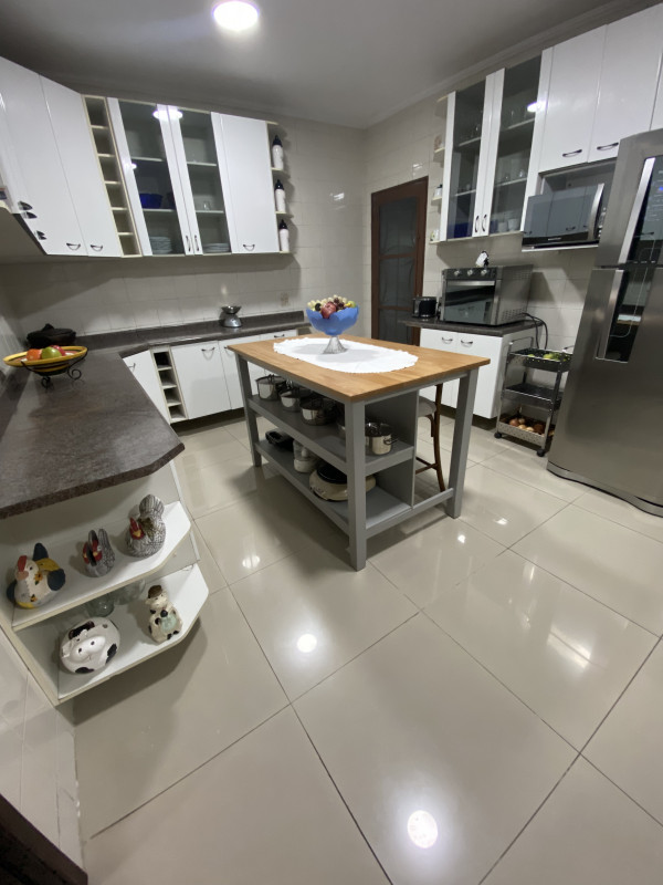 Casa à venda Jardim Maria Virgínia com 225m² e 3 quartos por R$ 660.000 - 188907887-img-1736.JPG