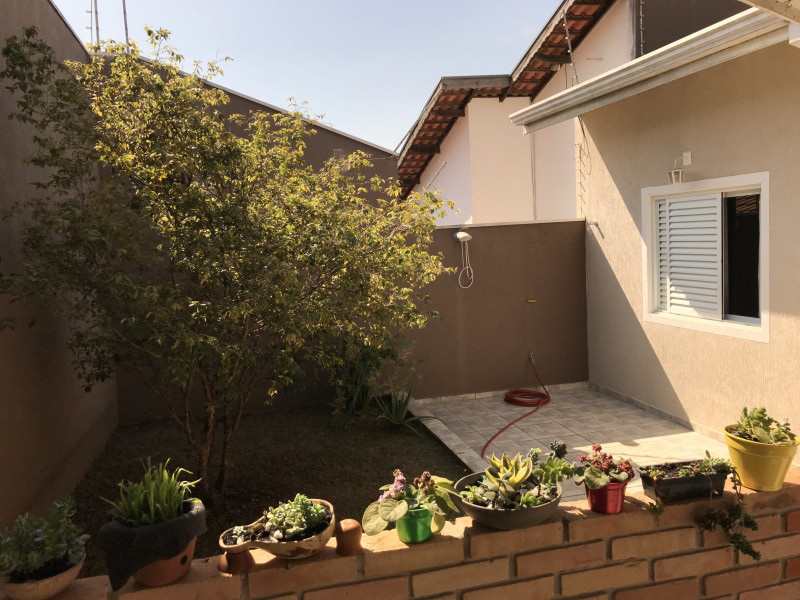 Casa à venda Parque Santa Isabel com 150m² e 3 quartos por R$ 705.000 - 2014600316-e79f31ff-9de2-46ef-b28d-5ad9ddc8e688.jpeg