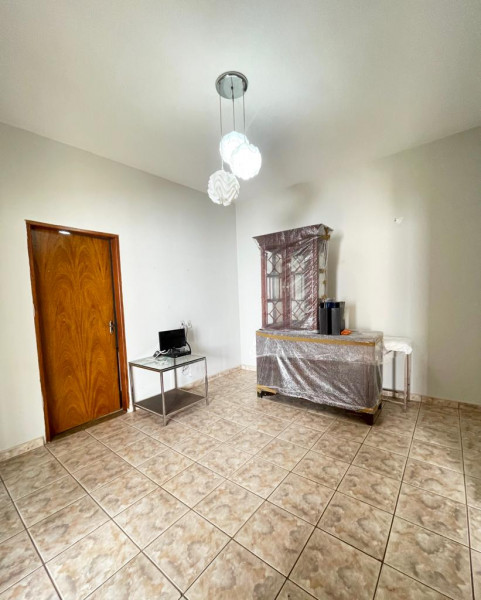 Casa à venda Centro com 78m² e 1 quarto por R$ 138.000 - 685670479-20aadc36-b81f-44f2-84c9-52702cfae00c.jpeg