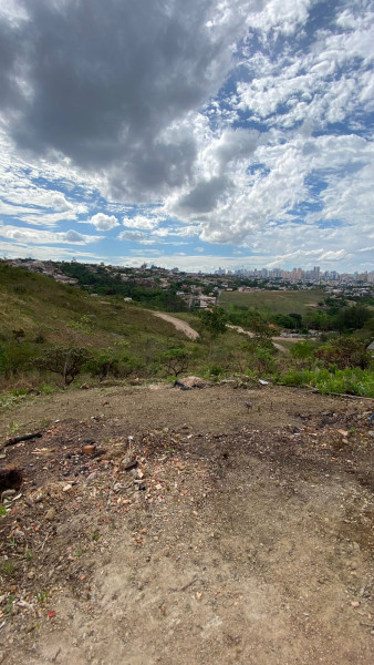 Terreno à venda Centro com 270m² e 1 quarto por R$ 150.000 - 1196831310-whatsapp-image-2022-10-25-at-10.jpeg