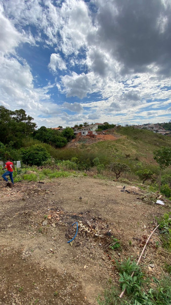 Terreno à venda Centro com 270m² e 1 quarto por R$ 150.000 - 182371675-whatsapp-image-2022-10-25-at-10.jpeg