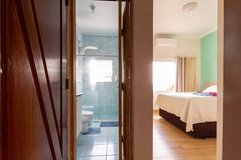 Casa à venda Parada XV de Novembro com 200m² e 3 quartos por R$ 1.000.000 - 1987437027-suite-4.jpg