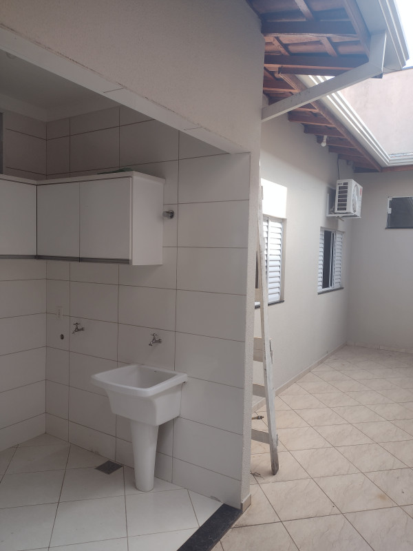 Casa à venda Jardim Residencial Graminha III com 95m² e 2 quartos por R$ 300.000 - 124662032-img-20221012-082826277.jpg