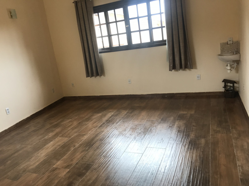 Casa à venda Vila Redenção com 360m² e 9 quartos por R$ 880.000 - 1233529203-ba7f9478-4fae-4c30-91e1-305c052f59c7.jpeg