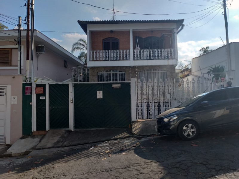 Casa à venda Vila Madalena com 182m² e 3 quartos por R$ 1.550.000 - 219572992-fachada-1-portao-verde.jpg