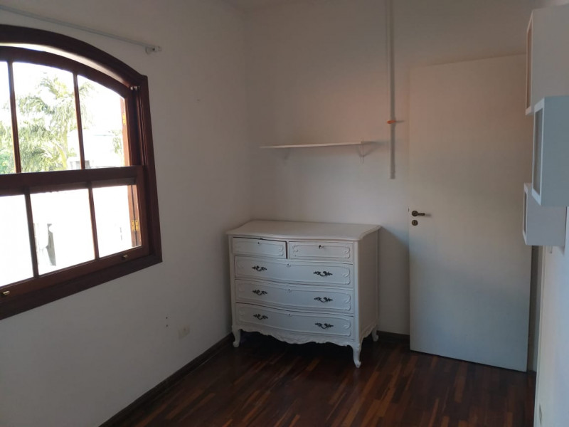 Casa à venda Vila Madalena com 182m² e 3 quartos por R$ 1.550.000 - 557698989-quarto-do-meio.jpg